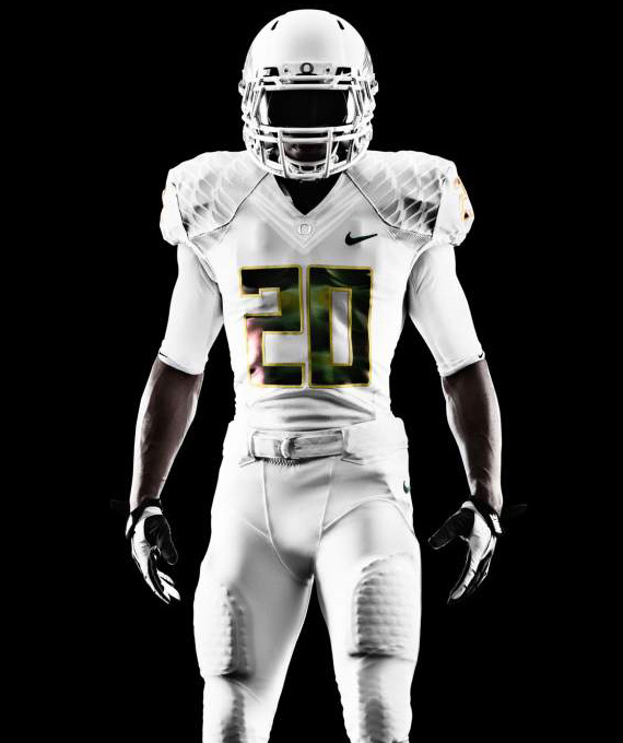 nike-football-university-of-oregon-ducks-white-vapor-uniform-03